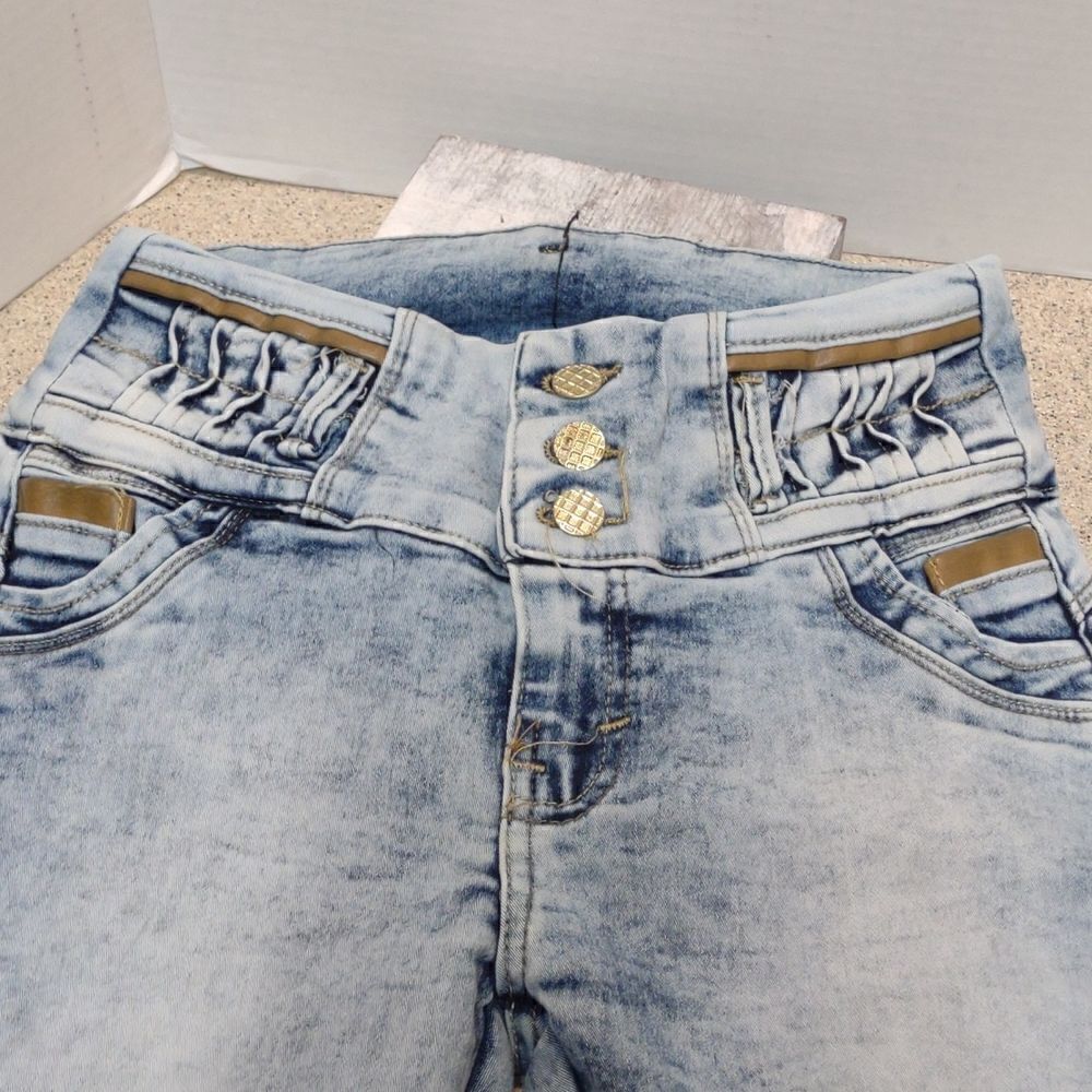 Peruvian Vintage Ankle Jeans See Full Description